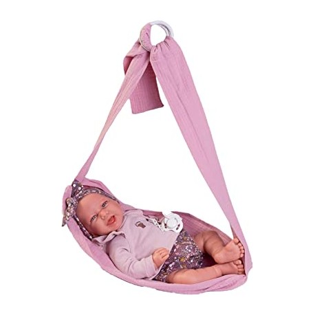 Recién Nacida Carla con fular portabebé