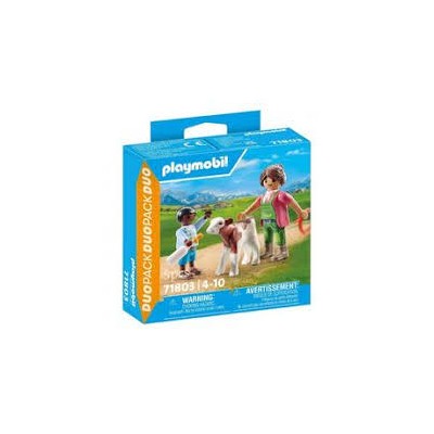 Granjera con ternero