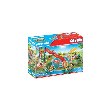 FIESTA EN LA PISCINA CON TOBOGÁN