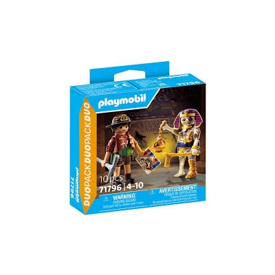 Cazador de tesoro y momia